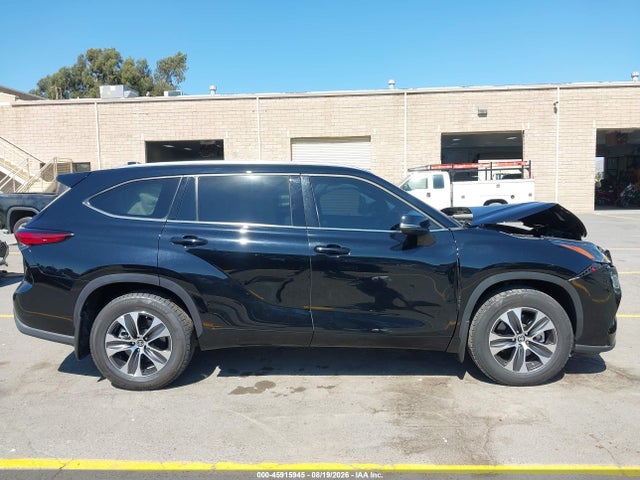 5TDHZRBH6MS551147 Toyota Highlander Xle