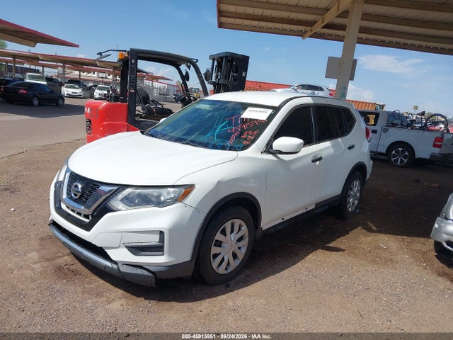 Nissan ROGUE S 2017 KNMAT2MT9HP550330 Image 2