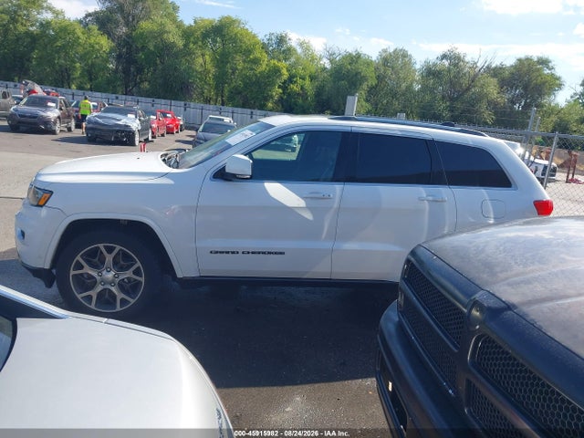 1C4RJFBT1JC118928 Jeep Grand Cherokee Sterling Edition 4x4