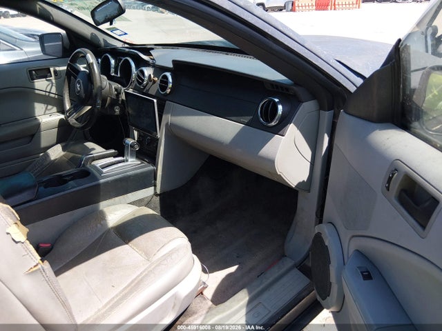 45916008 :رقم المزاد ، 1ZVFT84N265254890 vin ، 2006 Ford Mustang V6 مزاد بيع