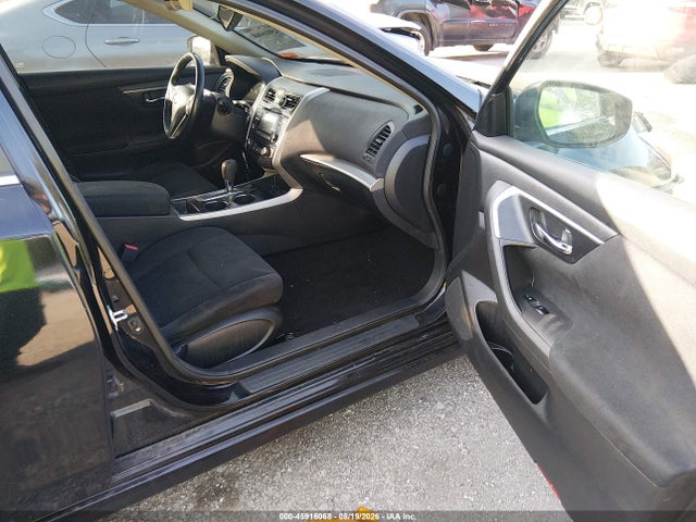 2015 Nissan Altima 2.5 Sv მანქანა იყიდება აუქციონზე, vin: 1N4AL3APXFC122600, აუქციონის ნომერი: 45916068