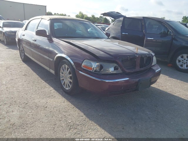 Aukcja sprzedaży 2006 Lincoln Town Car Signature, vin: 1LNHM81WX6Y608607, numer aukcji: 45916085