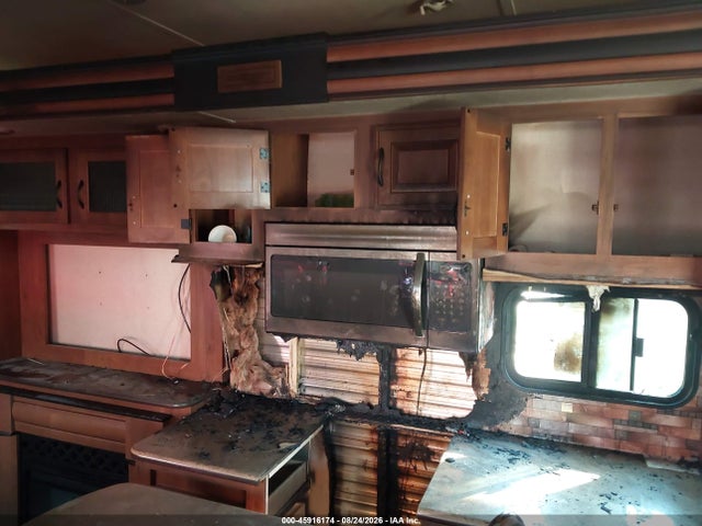2016 Jayco Travel Trailer მანქანა იყიდება აუქციონზე, vin: 1UJBJ0BV1G11J0140, აუქციონის ნომერი: 45916174
