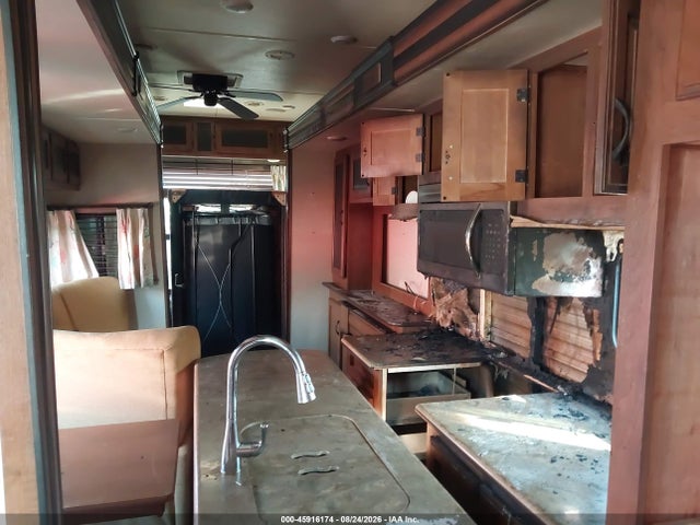 2016 Jayco Travel Trailer მანქანა იყიდება აუქციონზე, vin: 1UJBJ0BV1G11J0140, აუქციონის ნომერი: 45916174