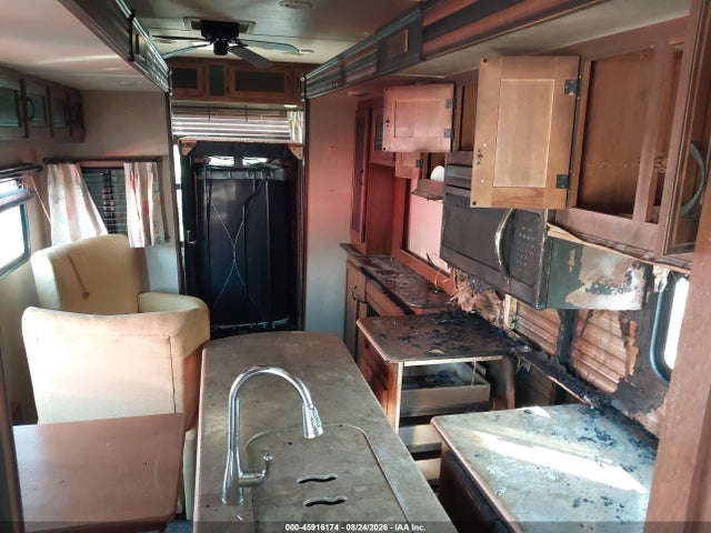 2016 Jayco Travel Trailer მანქანა იყიდება აუქციონზე, vin: 1UJBJ0BV1G11J0140, აუქციონის ნომერი: 45916174