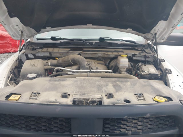 45916175 :رقم المزاد ، 3C6TR5HT4JG375229 vin ، 2018 Ram 2500 Tradesman  4x4 8' Box مزاد بيع