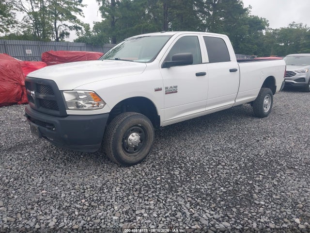 45916175 :رقم المزاد ، 3C6TR5HT4JG375229 vin ، 2018 Ram 2500 Tradesman  4x4 8' Box مزاد بيع