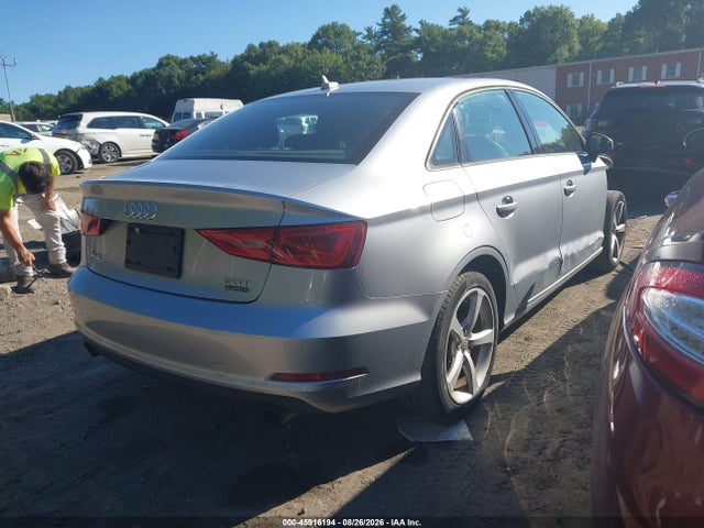 Продаж на аукціоні авто 2015 Audi A3 2.0t Premium, vin: WAUBFGFF4F1101229, номер лоту: 45916194