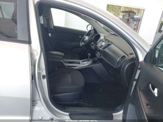 Продажа на аукционе авто 2015 Kia Sportage Lx, vin: KNDPB3AC8F7744769, номер лота: 45916197