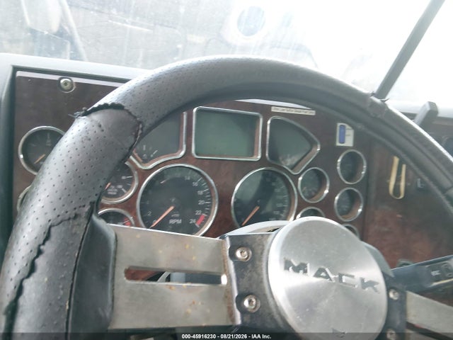 45916230 :رقم المزاد ، 1M1AW07Y1DM029858 vin ، 2013 Mack 600 Cxu600 مزاد بيع