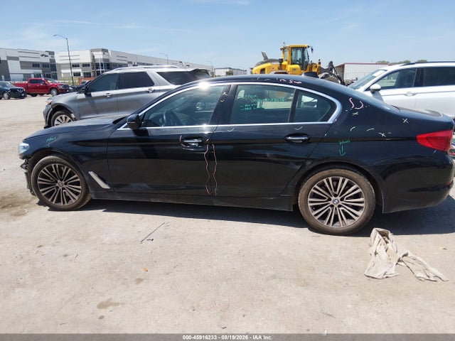 45916233 :رقم المزاد ، WBAJA5C50JG899745 vin ، 2018 Bmw 530i مزاد بيع