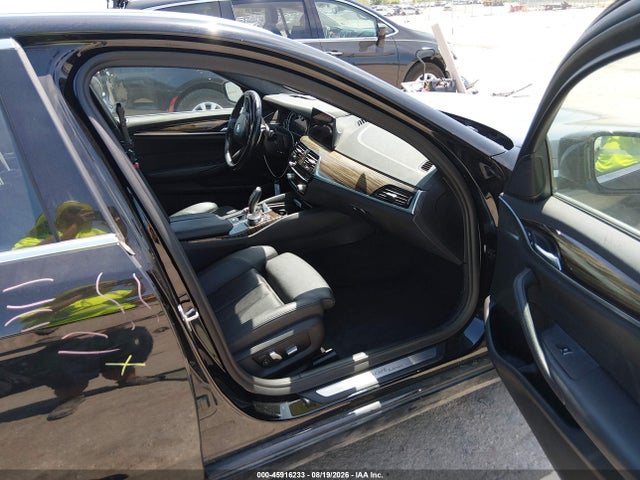 45916233 :رقم المزاد ، WBAJA5C50JG899745 vin ، 2018 Bmw 530i مزاد بيع