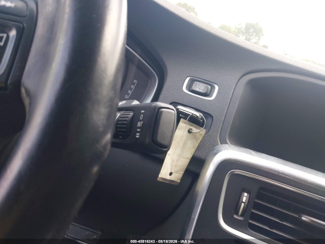 Продажа на аукционе авто 2015 Volvo S60 T5, vin: YV140MFJ5F1343182, номер лота: 45916243