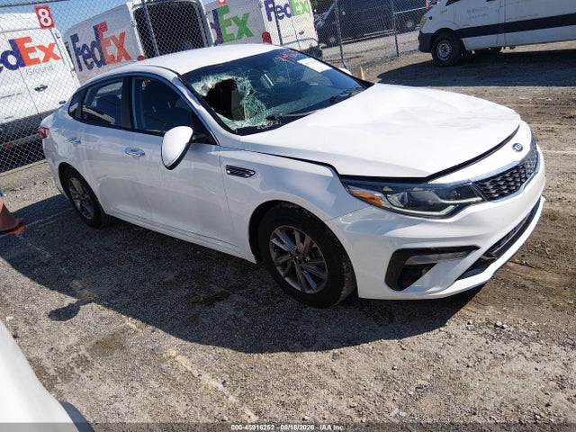 Auction sale of the 2020 Kia Optima Lx, vin: 5XXGT4L38LG438884, lot number: 45916252