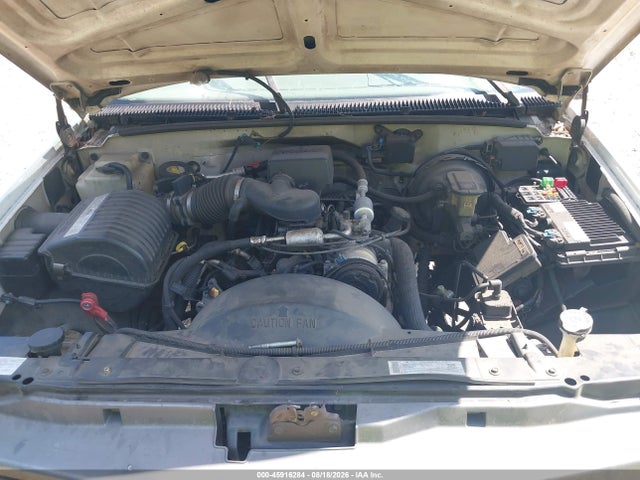 Продаж на аукціоні авто 2000 Gmc Sierra 2500 Classic Sl, vin: 1GTGC24R6YR162099, номер лоту: 45916284