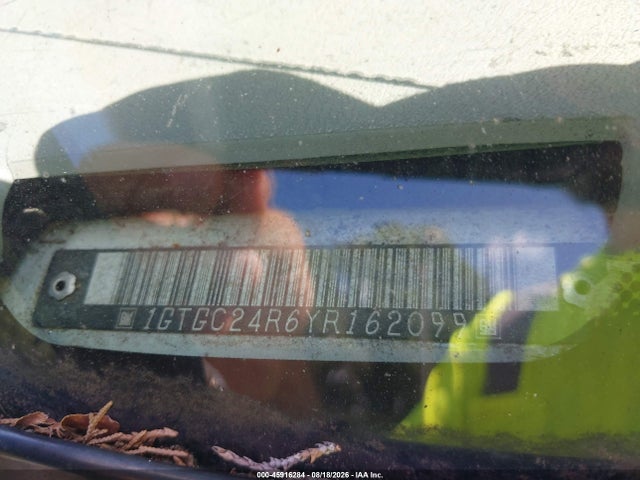 Продаж на аукціоні авто 2000 Gmc Sierra 2500 Classic Sl, vin: 1GTGC24R6YR162099, номер лоту: 45916284