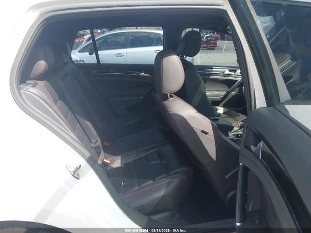2015 Volkswagen Golf Gti 2.0t Autobahn 4-door მანქანა იყიდება აუქციონზე, vin: 3VW4T7AU7FM002575, აუქციონის ნომერი: 45916304