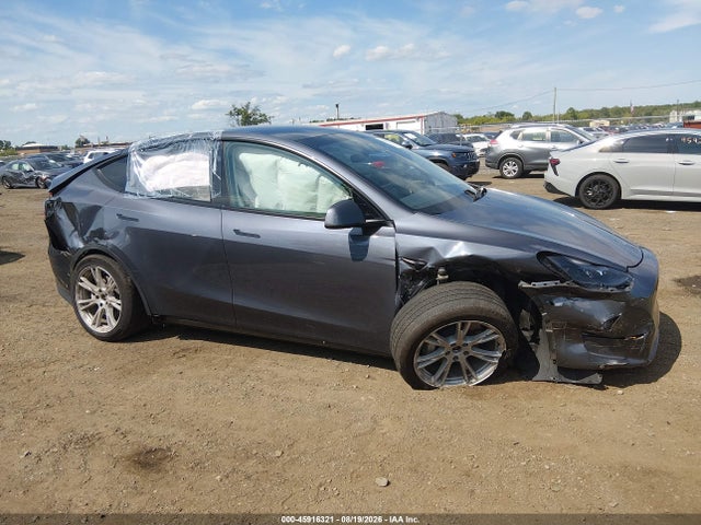 Продаж на аукціоні авто 2023 Tesla Model Y Awd/long Range Dual Motor All-wheel Drive, vin: 7SAYGDEE8PF799499, номер лоту: 45916321