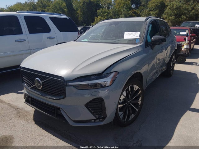 Volvo Xc60 B5 Plus 2026 YV4M12RC2T1481212 Image 2