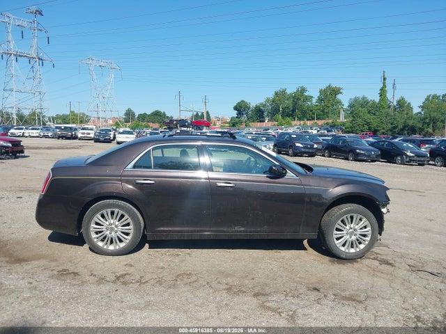 Продаж на аукціоні авто 2013 Chrysler 300c Luxury Series Awd, vin: 2C3CCAST2DH565910, номер лоту: 45916385