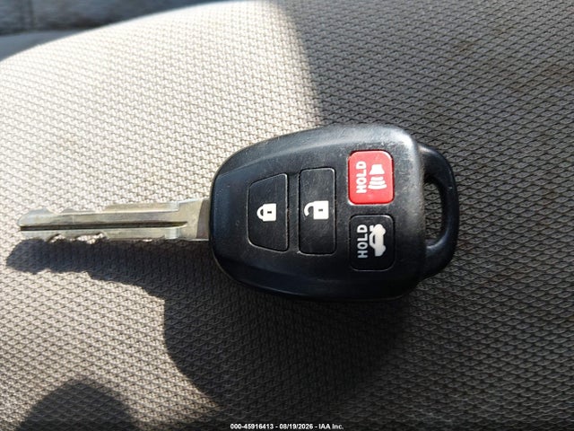 Продажа на аукционе авто 2016 Toyota Corolla Le, vin: 5YFBURHE3GP500462, номер лота: 45916413
