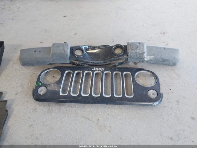 2016 Jeep Wrangler Unlimited Sahara მანქანა იყიდება აუქციონზე, vin: 1C4BJWEG8GL184806, აუქციონის ნომერი: 45916478