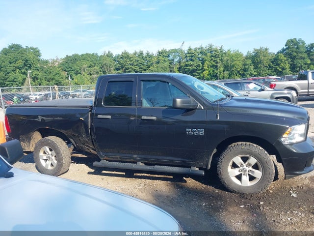 2018 Ram 1500 Express  4x4 6'4 Box მანქანა იყიდება აუქციონზე, vin: 1C6RR7FG4JS205246, აუქციონის ნომერი: 45916480