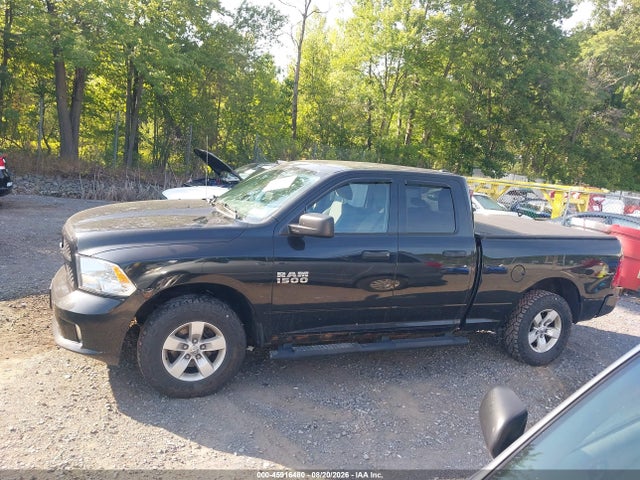 2018 Ram 1500 Express  4x4 6'4 Box მანქანა იყიდება აუქციონზე, vin: 1C6RR7FG4JS205246, აუქციონის ნომერი: 45916480