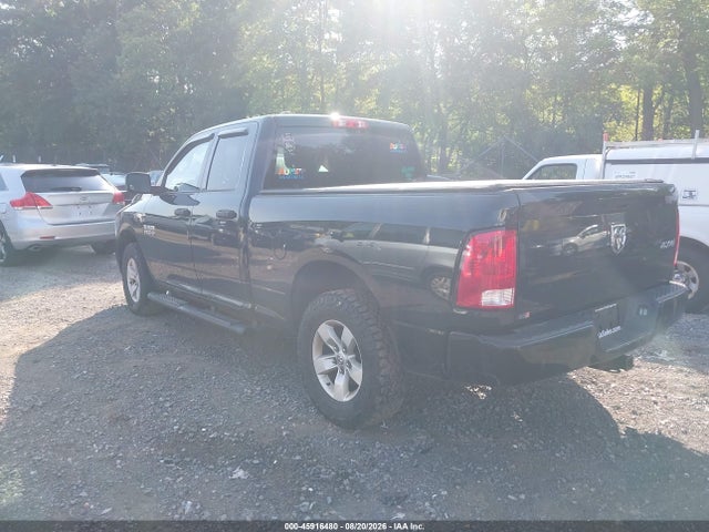 2018 Ram 1500 Express  4x4 6'4 Box მანქანა იყიდება აუქციონზე, vin: 1C6RR7FG4JS205246, აუქციონის ნომერი: 45916480