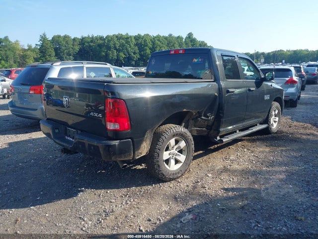 2018 Ram 1500 Express  4x4 6'4 Box მანქანა იყიდება აუქციონზე, vin: 1C6RR7FG4JS205246, აუქციონის ნომერი: 45916480