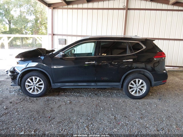 2017 Nissan Rogue Sv მანქანა იყიდება აუქციონზე, vin: 5N1AT2MV1HC851579, აუქციონის ნომერი: 45916508
