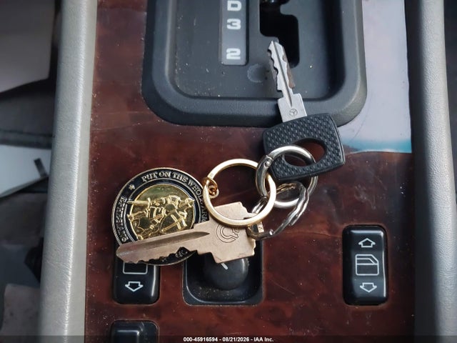 Продажа на аукционе авто 1995 Mercedes-benz E 320 Base/320 Special, vin: WDBEA32E7SC256911, номер лота: 45916594