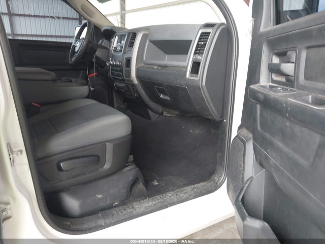 45916659 :رقم المزاد ، 1C6RR7FT7JS135125 vin ، 2018 Ram 1500 Express  4x4 6'4 Box مزاد بيع
