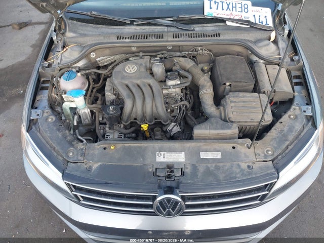 3VW2K7AJXFM412612 Volkswagen Jetta 2.0l S