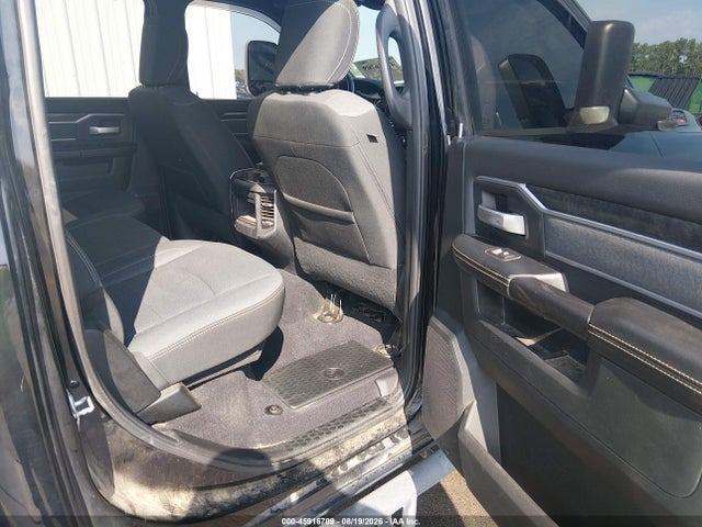 45916709 :رقم المزاد ، 3C6UR5DJ4LG280665 vin ، 2020 Ram 2500 Big Horn  4x4 6'4 Box مزاد بيع