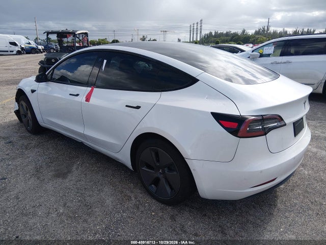 2021 Tesla Model 3 Standard Range Plus Rear-wheel Drive მანქანა იყიდება აუქციონზე, vin: 5YJ3E1EA8MF981885, აუქციონის ნომერი: 45916713
