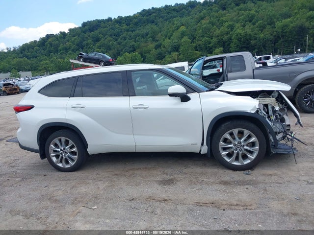 Продаж на аукціоні авто 2023 Toyota Highlander Hybrid Limited, vin: 5TDXBRCH6PS109682, номер лоту: 45916733