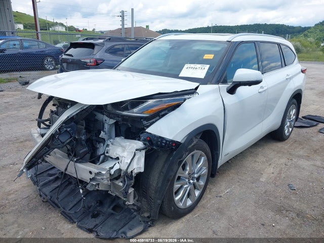 Продаж на аукціоні авто 2023 Toyota Highlander Hybrid Limited, vin: 5TDXBRCH6PS109682, номер лоту: 45916733
