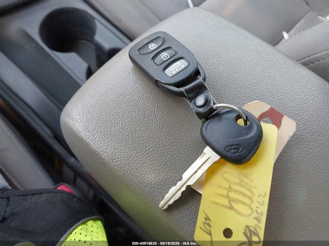 Продаж на аукціоні авто 2020 Hyundai Elantra Se, vin: 5NPD74LF9LH523190, номер лоту: 45916835