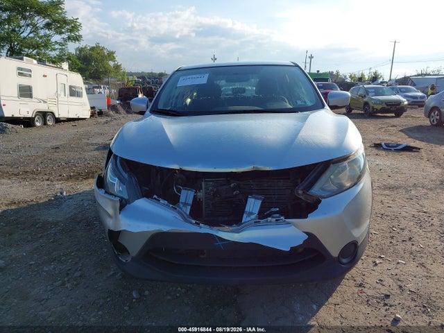 JN1BJ1CR3KW312340 Nissan Rogue Sport S