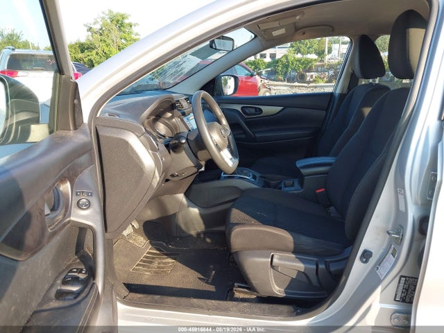 JN1BJ1CR3KW312340 Nissan Rogue Sport S