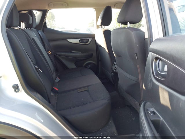 JN1BJ1CR3KW312340 Nissan Rogue Sport S