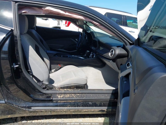 45916858 :رقم المزاد ، 1G1FB1RS1R0111709 vin ، 2024 Chevrolet Camaro Rwd  1lt مزاد بيع