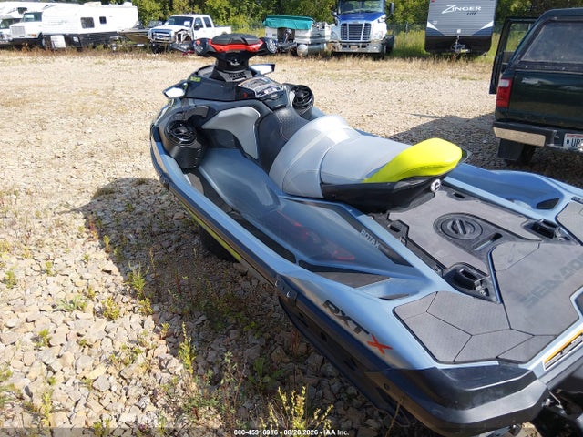 45916916 :رقم المزاد ، YDV42578L324 vin ، 2024 Seadoo Rxt مزاد بيع