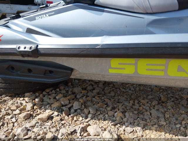 45916916 :رقم المزاد ، YDV42578L324 vin ، 2024 Seadoo Rxt مزاد بيع