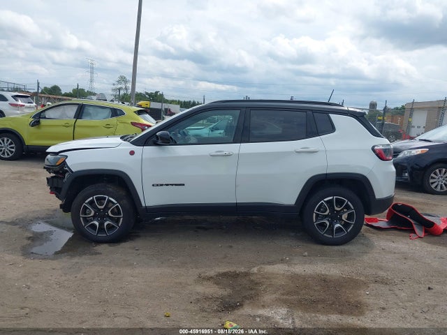2024 Jeep Compass Trailhawk 4x4 მანქანა იყიდება აუქციონზე, vin: 3C4NJDDN6RT144832, აუქციონის ნომერი: 45916951