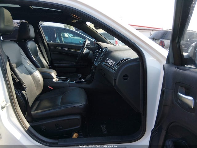 2013 Chrysler 300c მანქანა იყიდება აუქციონზე, vin: 2C3CCAEG9DH527945, აუქციონის ნომერი: 45916997