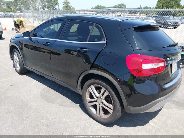 2016 Mercedes-benz Gla 250 მანქანა იყიდება აუქციონზე, vin: WDCTG4EB3GJ200928, აუქციონის ნომერი: 45917098