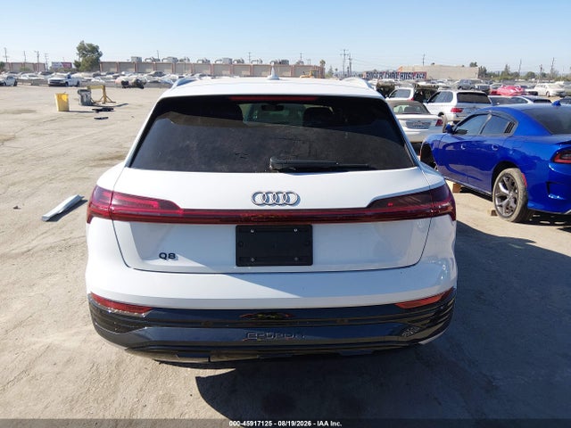 Audi Q8 E-tron Premium Plus Quattro 2024 WA15AAGE0RB031321 Image 17