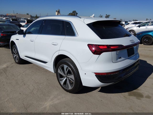 Audi Q8 E-tron Premium Plus Quattro 2024 WA15AAGE0RB031321 Image 3